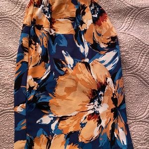 Barley worn pencil skirt size Small